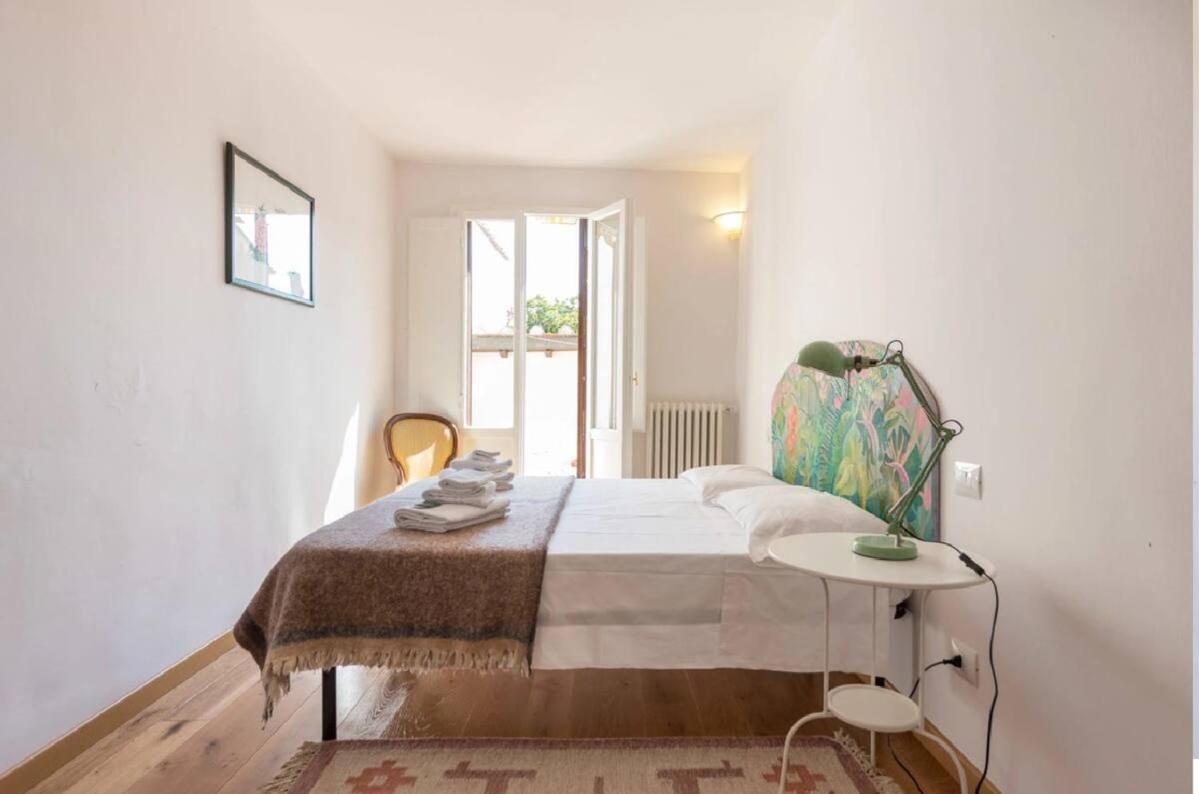 Airy One Bedroom With Terrace Near Palazzo Pitti Флоренция Экстерьер фото