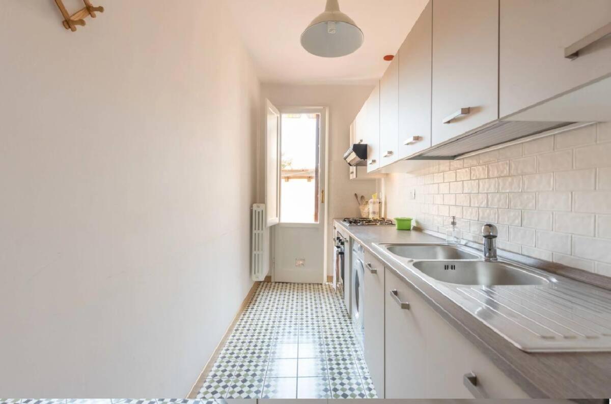 Airy One Bedroom With Terrace Near Palazzo Pitti Флоренция Экстерьер фото